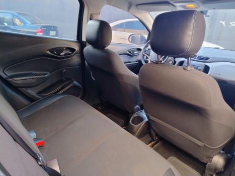 CHEVROLET Onix Hatch 1.0 4P FLEX LT, Foto 5 CHEVROLET Onix Hatch 1.0 4P FLEX LT, Foto 5