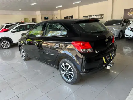 CHEVROLET Onix Hatch 1.4 4P FLEX LTZ, Foto 10 CHEVROLET Onix Hatch 1.4 4P FLEX LTZ, Foto 10