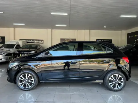 CHEVROLET Onix Hatch 1.4 4P FLEX LTZ, Foto 11 CHEVROLET Onix Hatch 1.4 4P FLEX LTZ, Foto 11