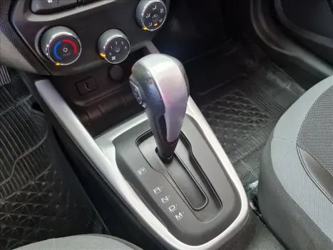 CHEVROLET Onix Hatch 1.4 4P FLEX ACTIV AUTOMÁTICO, Foto 7 CHEVROLET Onix Hatch 1.4 4P FLEX ACTIV AUTOMÁTICO, Foto 7