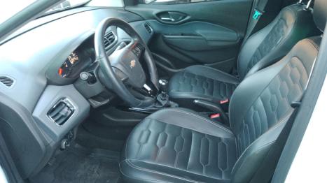 CHEVROLET Onix Hatch 1.4 4P FLEX LTZ, Foto 12 CHEVROLET Onix Hatch 1.4 4P FLEX LTZ, Foto 12