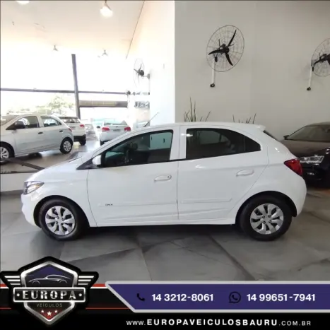 CHEVROLET Onix Hatch 1.0 4P FLEX LT, Foto 3 CHEVROLET Onix Hatch 1.0 4P FLEX LT, Foto 3