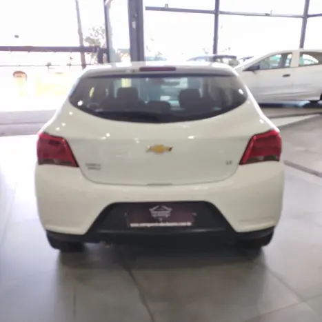 CHEVROLET Onix Hatch 1.0 4P FLEX LT, Foto 4 CHEVROLET Onix Hatch 1.0 4P FLEX LT, Foto 4