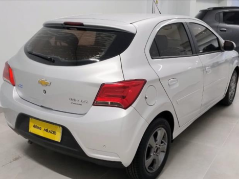 CHEVROLET Onix Hatch 1.4 4P FLEX LTZ, Foto 4
