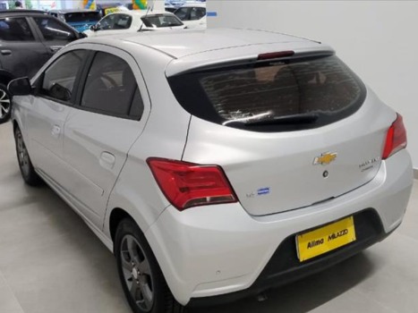 CHEVROLET Onix Hatch 1.4 4P FLEX LTZ, Foto 6