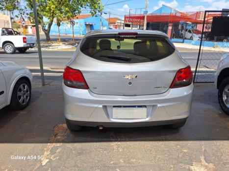 CHEVROLET Onix Hatch 1.4 4P FLEX LT, Foto 6