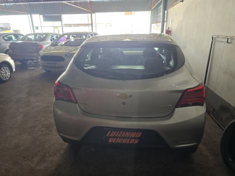 CHEVROLET Onix Hatch 1.4 4P FLEX LT, Foto 3