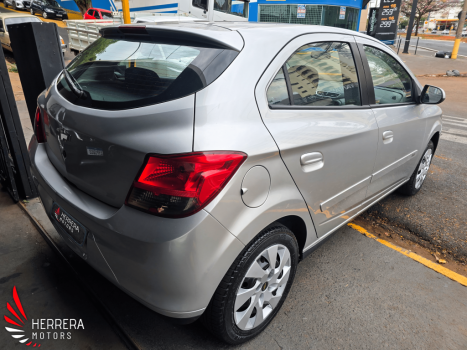 CHEVROLET Onix Hatch 1.4 4P FLEX LT, Foto 4