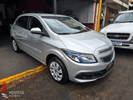 CHEVROLET Onix Hatch 1.4 4P FLEX LT, Foto 6