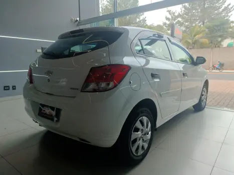 CHEVROLET Onix Hatch 1.0 4P FLEX LS, Foto 5
