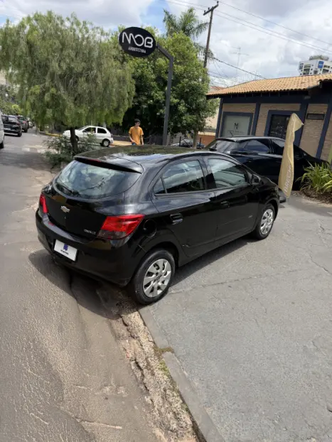 CHEVROLET Onix Hatch 1.4 4P FLEX LT, Foto 7