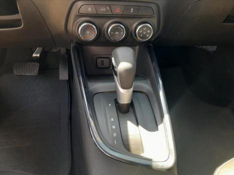 CHEVROLET Onix Hatch 1.0 12V 4P FLEX RS TURBO AUTOMTICO, Foto 13