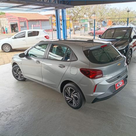 CHEVROLET Onix Hatch 1.0 4P FLEX LT2, Foto 4