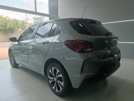 CHEVROLET Onix Hatch 1.0 12V 4P FLEX PREMIER 2 TURBO AUTOMÁTICO, Foto 3 CHEVROLET Onix Hatch 1.0 12V 4P FLEX PREMIER 2 TURBO AUTOMÁTICO, Foto 3