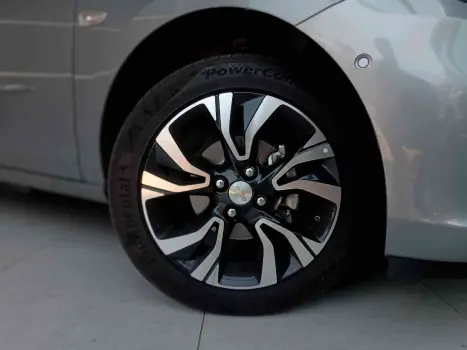 CHEVROLET Onix Hatch 1.0 12V 4P FLEX PREMIER 2 TURBO AUTOMÁTICO, Foto 8 CHEVROLET Onix Hatch 1.0 12V 4P FLEX PREMIER 2 TURBO AUTOMÁTICO, Foto 8