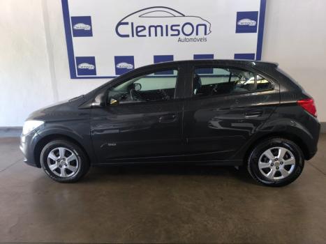 CHEVROLET Onix Hatch 1.0 4P FLEX LS, Foto 2 CHEVROLET Onix Hatch 1.0 4P FLEX LS, Foto 2
