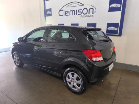 CHEVROLET Onix Hatch 1.0 4P FLEX LS, Foto 3 CHEVROLET Onix Hatch 1.0 4P FLEX LS, Foto 3