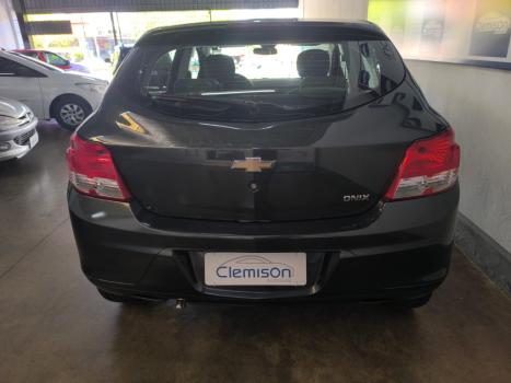 CHEVROLET Onix Hatch 1.0 4P FLEX LS, Foto 5 CHEVROLET Onix Hatch 1.0 4P FLEX LS, Foto 5