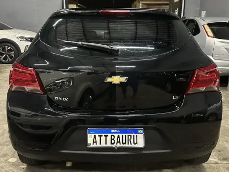 CHEVROLET Onix Hatch 1.0 4P FLEX LT, Foto 6 CHEVROLET Onix Hatch 1.0 4P FLEX LT, Foto 6