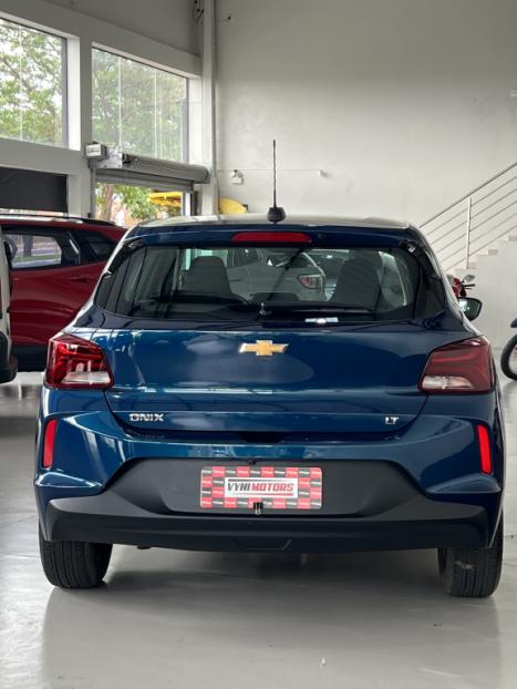 CHEVROLET Onix Hatch 1.0 4P FLEX LT, Foto 4 CHEVROLET Onix Hatch 1.0 4P FLEX LT, Foto 4