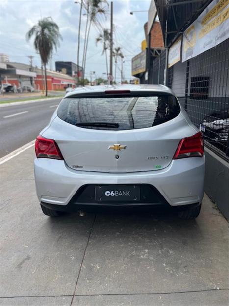 CHEVROLET Onix Hatch , Foto 5