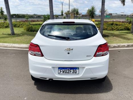 CHEVROLET Onix Hatch 1.0 4P FLEX LS, Foto 7