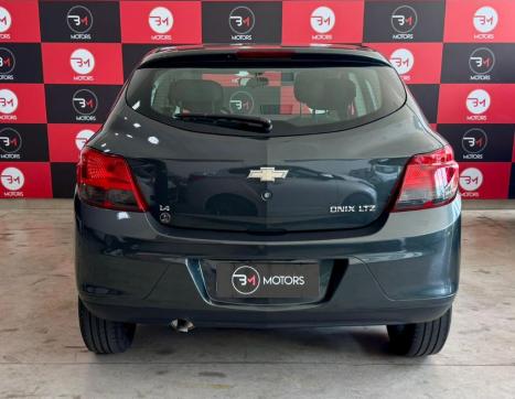 CHEVROLET Onix Hatch 1.4 4P FLEX LTZ, Foto 4