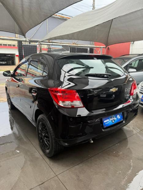 CHEVROLET Onix Hatch 1.0 4P FLEX LS, Foto 8