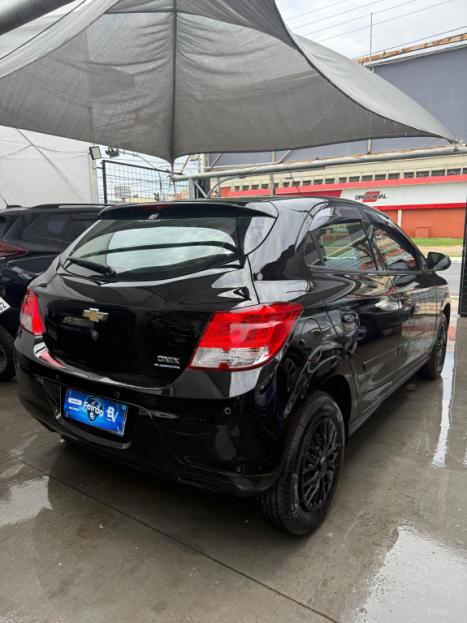 CHEVROLET Onix Hatch 1.0 4P FLEX LS, Foto 11