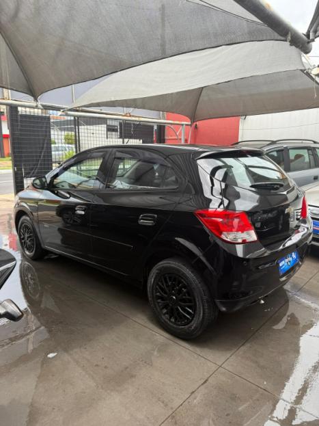 CHEVROLET Onix Hatch 1.0 4P FLEX LS, Foto 10