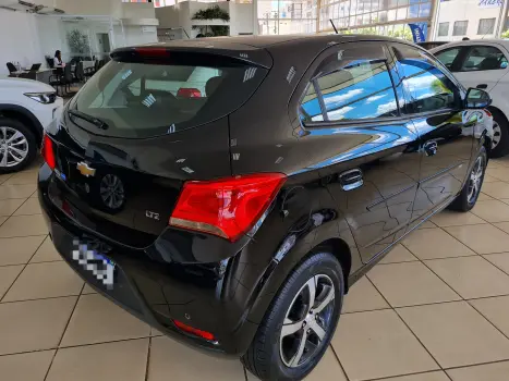 CHEVROLET Onix Hatch 1.4 4P FLEX LTZ AUTOM�TICO, Foto 10