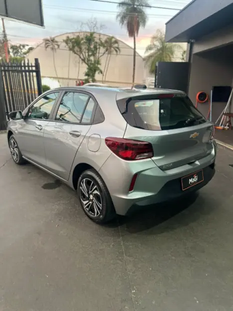 CHEVROLET Onix Hatch 1.0 4P FLEX LT2, Foto 6