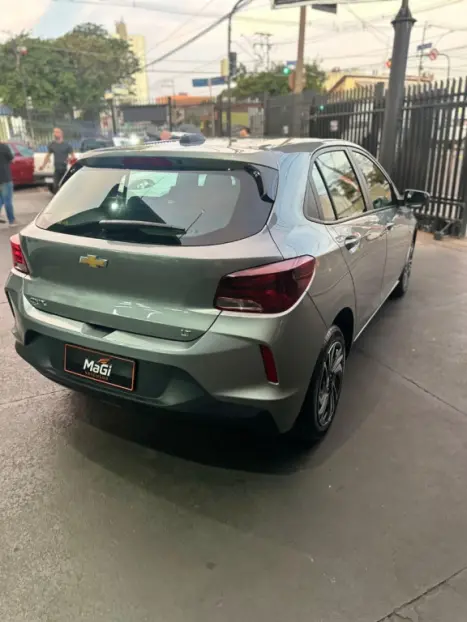CHEVROLET Onix Hatch 1.0 4P FLEX LT2, Foto 8