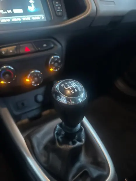 CHEVROLET Onix Hatch 1.4 4P FLEX LT, Foto 4