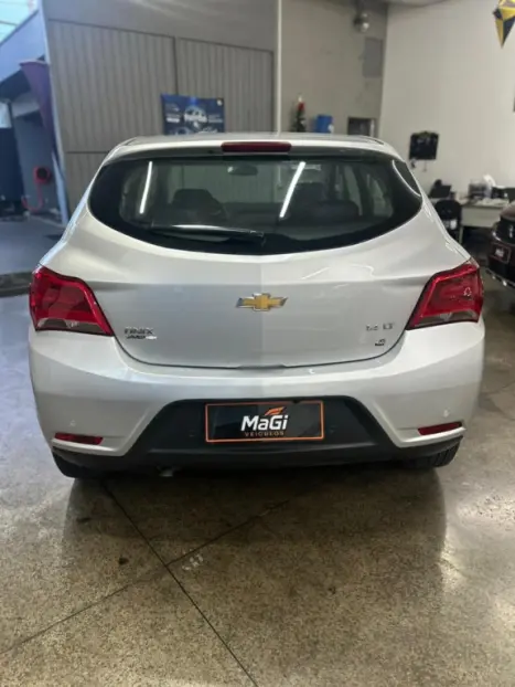 CHEVROLET Onix Hatch 1.4 4P FLEX LT, Foto 8