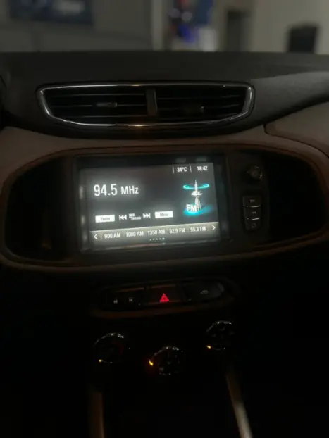 CHEVROLET Onix Hatch 1.4 4P FLEX LT, Foto 10