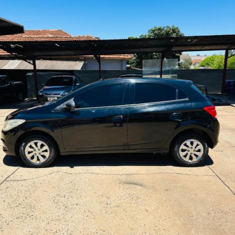 CHEVROLET Onix Hatch 1.0 4P FLEX LT, Foto 8