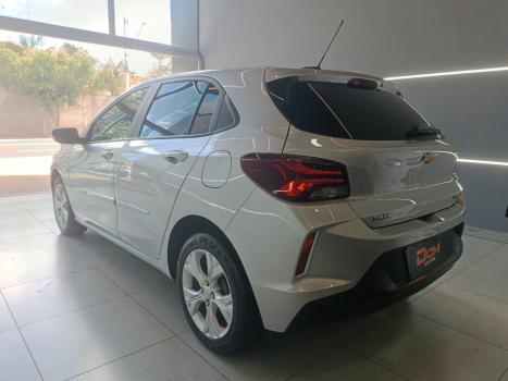 CHEVROLET Onix Hatch 1.0 4P FLEX LTZ TURBO AUTOMTICO, Foto 3