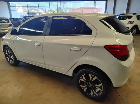 CHEVROLET Onix Hatch 1.4 4P FLEX LT, Foto 4