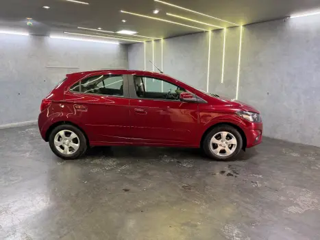 CHEVROLET Onix Hatch 1.4 4P FLEX LT, Foto 3