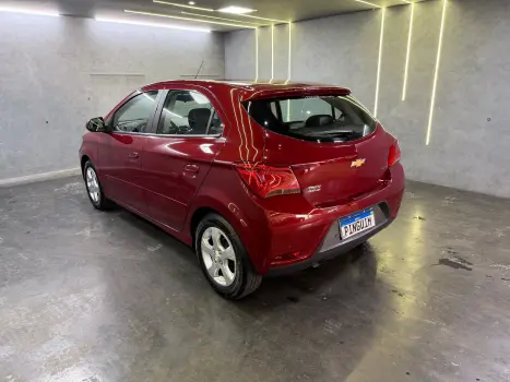 CHEVROLET Onix Hatch 1.4 4P FLEX LT, Foto 4