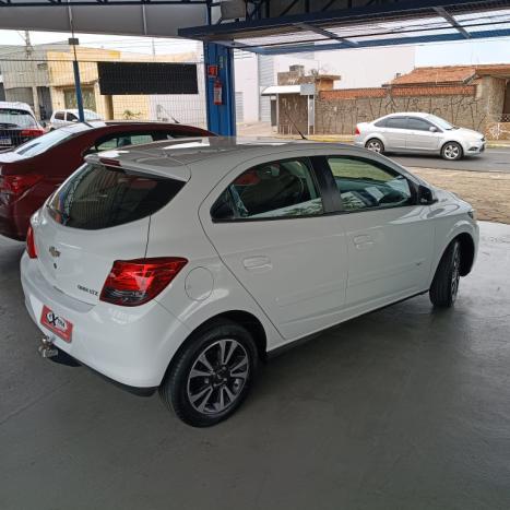 CHEVROLET Onix Hatch 1.4 4P FLEX LTZ, Foto 6