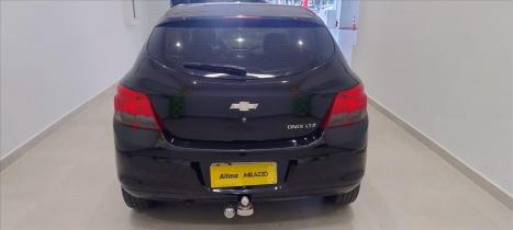 CHEVROLET Onix Hatch 1.4 4P FLEX LTZ AUTOMTICO, Foto 4