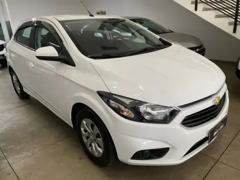 CHEVROLET Onix Hatch 1.0 4P FLEX LT, Foto 2