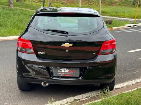 CHEVROLET Onix Hatch 1.4 4P FLEX LT, Foto 5