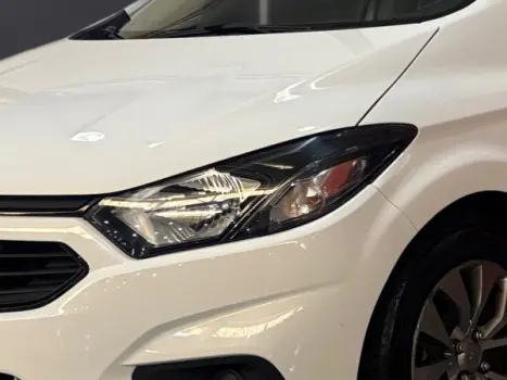 CHEVROLET Onix Hatch 1.0 4P FLEX BLACK, Foto 2