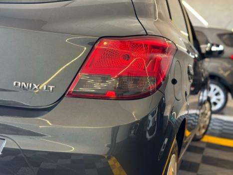 CHEVROLET Onix Hatch 1.4 4P FLEX LT, Foto 12