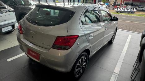 CHEVROLET Onix Hatch 1.4 4P FLEX LTZ, Foto 4