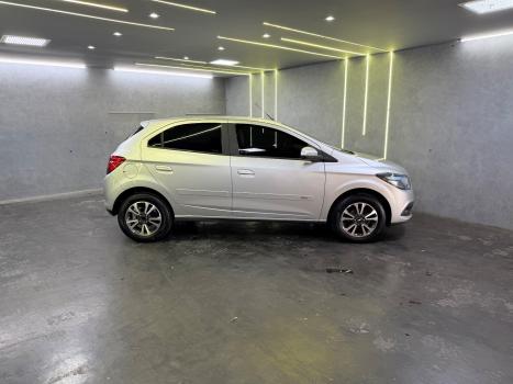 CHEVROLET Onix Hatch 1.4 4P FLEX LTZ, Foto 5