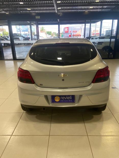 CHEVROLET Onix Hatch 1.4 4P FLEX LTZ AUTOM�TICO, Foto 6